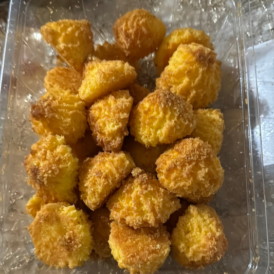 Coconut flake ball with saffron flavor